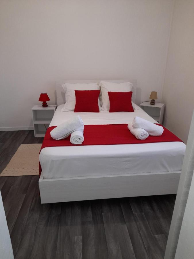 Chez Lucile Et Gilbert Apartment Bouillante Ngoại thất bức ảnh