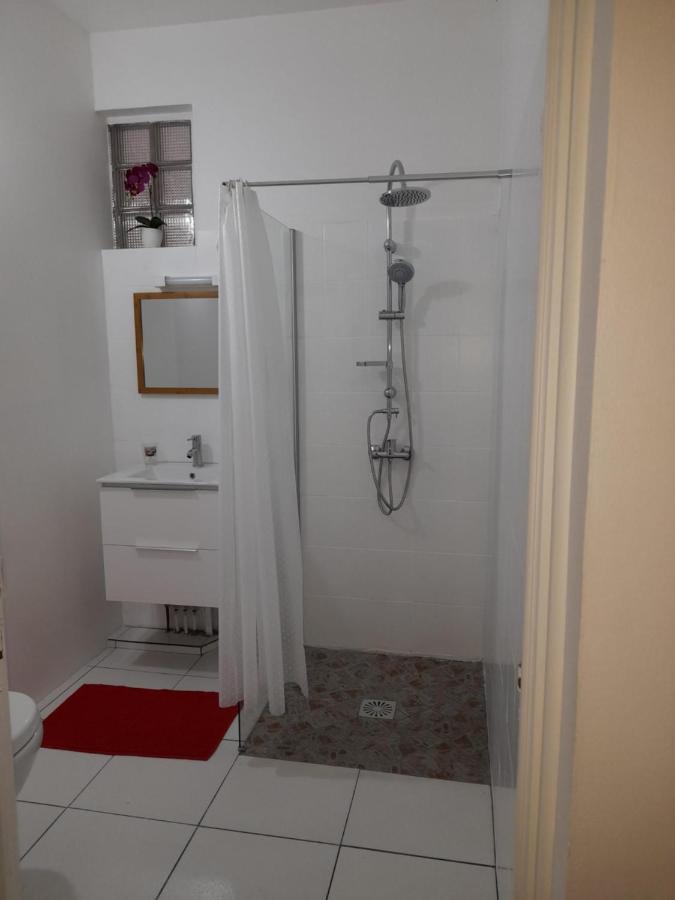 Chez Lucile Et Gilbert Apartment Bouillante Ngoại thất bức ảnh